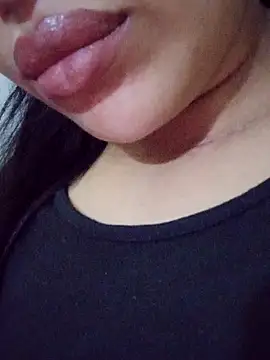 Sexlove1xo online show from May 2026 06:05:01 PM