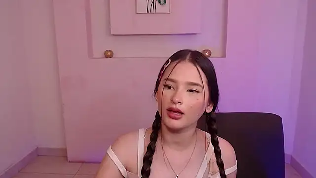 Snapshot of JasmineBella0 chatting on March 2025 12:42:02 AM JasmineBella0 online show from March 2025 12:42:02 AM