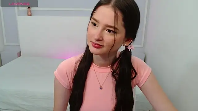 Snapshot of JasmineBella0 chatting on March 2025 07:34:02 PM JasmineBella0 online show from March 2025 07:34:02 PM