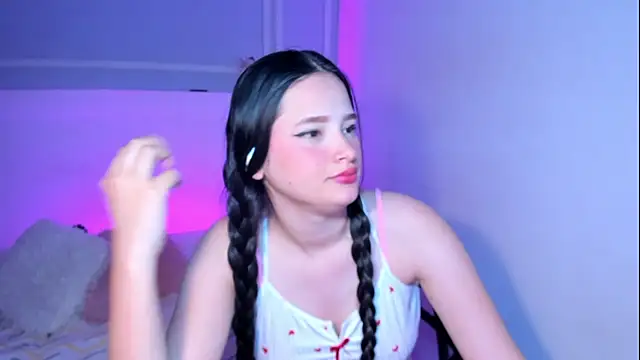 Snapshot of JasmineBella0 chatting on September 2025 05:36:01 PM JasmineBella0 online show from September 2025 05:36:01 PM