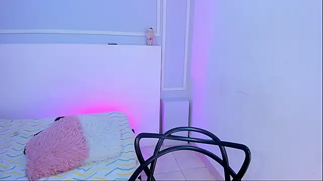 Snapshot of JasmineBella0 chatting on September 2025 08:11:02 PM JasmineBella0 online show from September 2025 08:11:02 PM