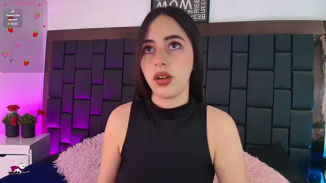 Lexi Howard  online show from October 2025 05:04:02 AM