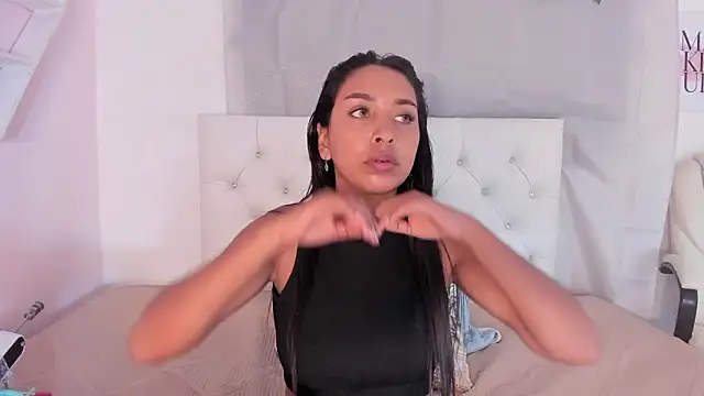 Emma lorense22 online show from February 2026 07:17:02 PM