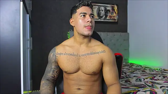 Snapshot of luigi_hot_ chatting on October 2025 03:04:01 AM luigi hot online show from October 2025 03:04:01 AM