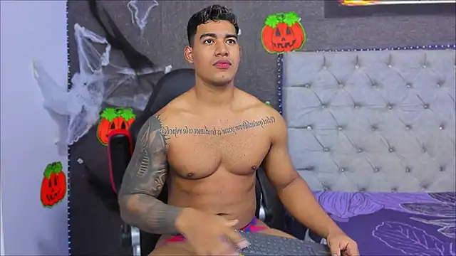 Snapshot of luigi_hot_ chatting on October 2025 11:39:02 AM luigi hot online show from October 2025 11:39:02 AM