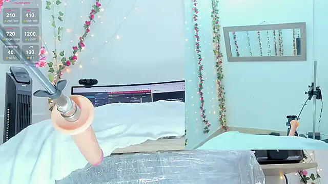 Genesis Love   online show from February 2025 12:52:02 PM