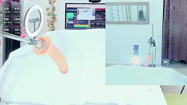 Genesis Love   online show from March 2025 01:02:01 PM