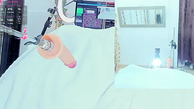 Genesis Love   online show from March 2025 03:47:02 PM