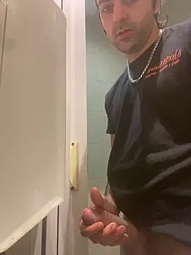 mikekmi21 online show from February 2025 01:02:01 PM