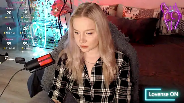 Snapshot of lissallor_ chatting on September 2025 09:49:02 PM lissallor online show from September 2025 09:49:02 PM