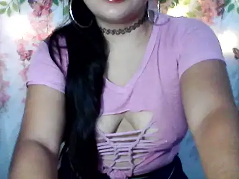 Snapshot of shashel5 chatting on March 2025 07:00:02 AM shashel5 online show from March 2025 07:00:02 AM