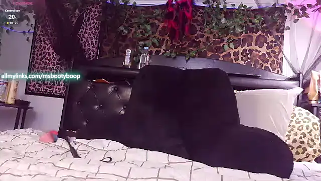 MsBootyBoop online show from June 2026 07:03:02 AM