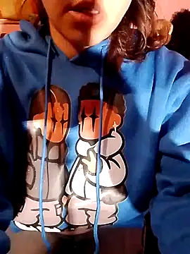 Snapshot of kitty_2000 chatting on March 2025 08:38:02 AM kitty 2000 online show from March 2025 08:38:02 AM