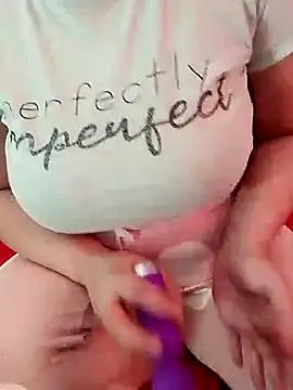 Snapshot of kitty_2000 chatting on March 2025 02:24:01 PM kitty 2000 online show from March 2025 02:24:01 PM