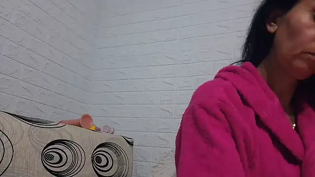 Ramona870 online show from May 2026 08:36:02 PM