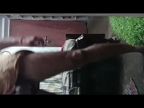 Snapshot of longsexji chatting on November 2025 05:46:02 PM longsexji online show from November 2025 05:46:02 PM