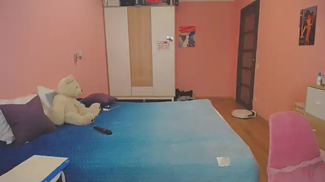 AnnsLove is online show from March 2025 04:45:02 PM