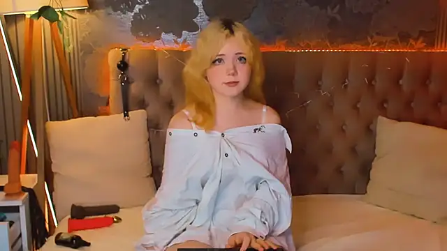 EmilyAngells online show from May 2026 05:57:02 AM