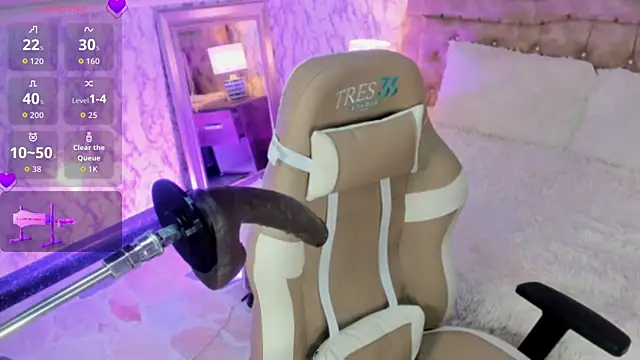 CandyKissx online show from October 2025 07:35:02 PM