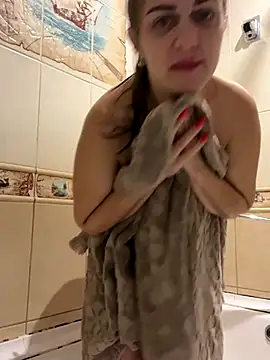 Lusi Luxary online show from November 2025 04:22:01 AM