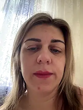 Lusi Luxary online show from November 2025 04:06:02 AM