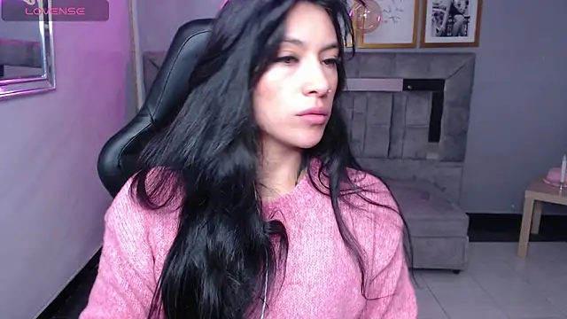 Isabella Collen v online show from November 2025 01:06:01 PM