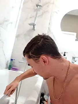 Snapshot of GoodGG chatting on November 2025 01:13:02 PM GoodGG online show from November 2025 01:13:02 PM