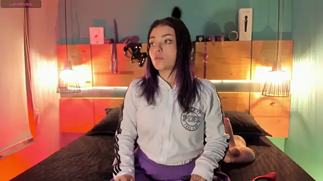 ChloeAllennn online show from November 2025 12:20:02 AM