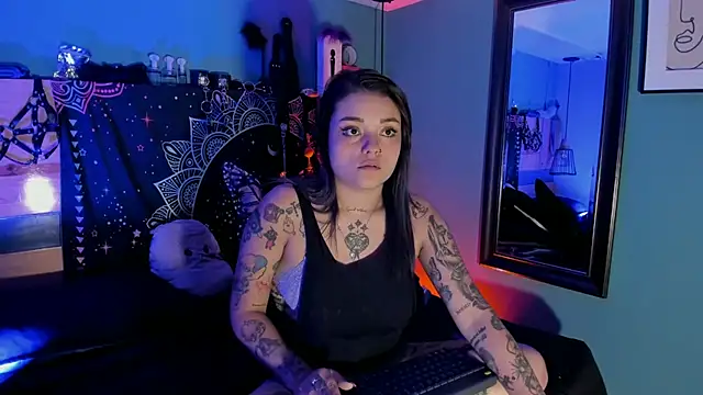 ChloeAllennn online show from April 2026 12:19:02 PM