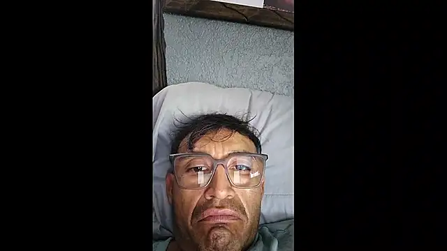 Mrpito7878 online show from March 2025 09:40:02 PM