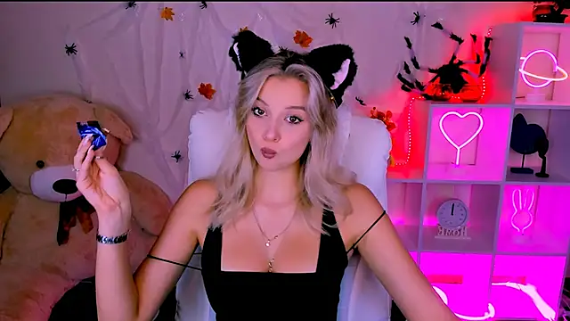 Snapshot of melissa_richardson chatting on October 2025 12:30:02 PM melissa richardson online show from October 2025 12:30:02 PM