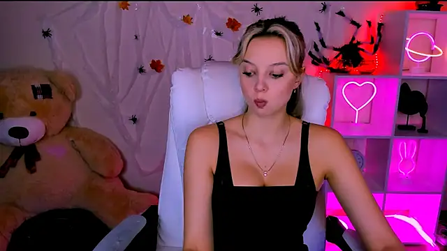 Snapshot of melissa_richardson chatting on November 2025 08:38:02 AM melissa richardson online show from November 2025 08:38:02 AM