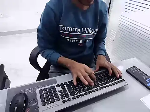 Snapshot of rahulkajuuu0909 chatting on December 2025 11:19:01 AM rahulkajuuu0909 online show from December 2025 11:19:01 AM