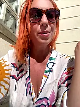 Snapshot of YNA_ELLA chatting on September 2025 12:10:01 PM YNA ELLA online show from September 2025 12:10:01 PM