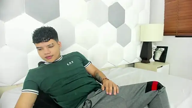 Snapshot of Axel_Forte chatting on April 2026 01:33:02 PM Axel Forte online show from April 2026 01:33:02 PM