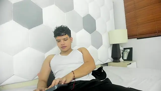 Snapshot of Axel_Forte chatting on April 2026 01:39:01 PM Axel Forte online show from April 2026 01:39:01 PM