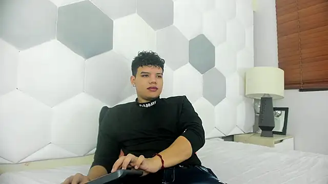 Snapshot of Axel_Forte chatting on April 2026 01:29:02 PM Axel Forte online show from April 2026 01:29:02 PM