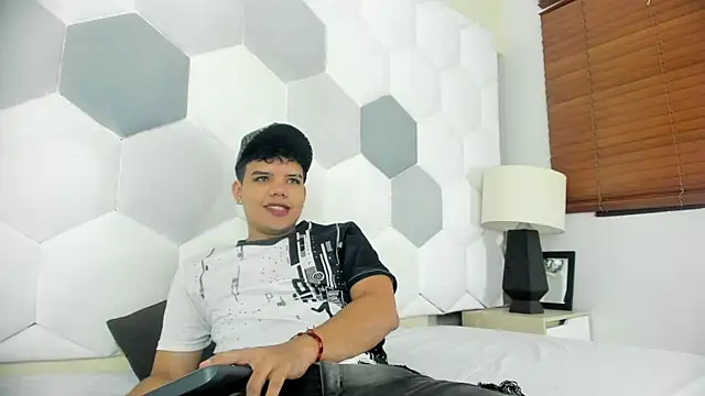Snapshot of Axel_Forte chatting on April 2026 02:10:02 PM Axel Forte online show from April 2026 02:10:02 PM