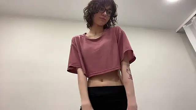 Snapshot of SibleyBurner chatting on February 2026 04:20:01 AM SibleyBurner online show from February 2026 04:20:01 AM