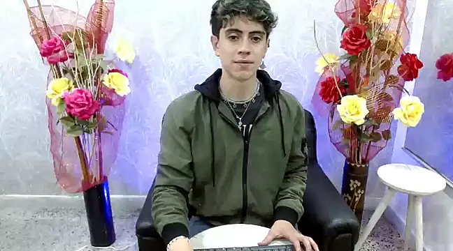 Snapshot of star_boyxx chatting on March 2025 07:43:02 PM star boyxx online show from March 2025 07:43:02 PM