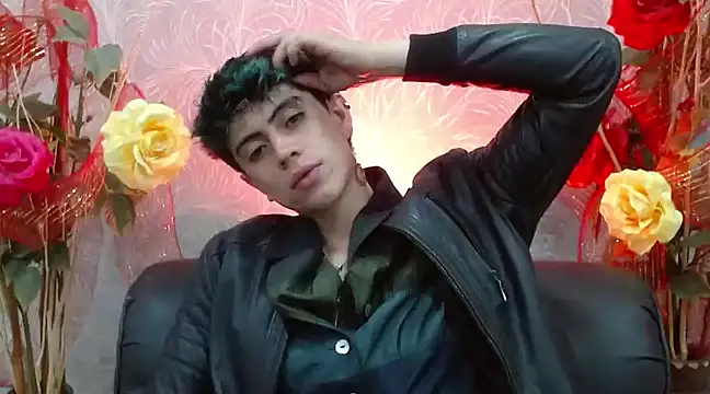 Snapshot of star_boyxx chatting on March 2025 08:00:02 PM star boyxx online show from March 2025 08:00:02 PM