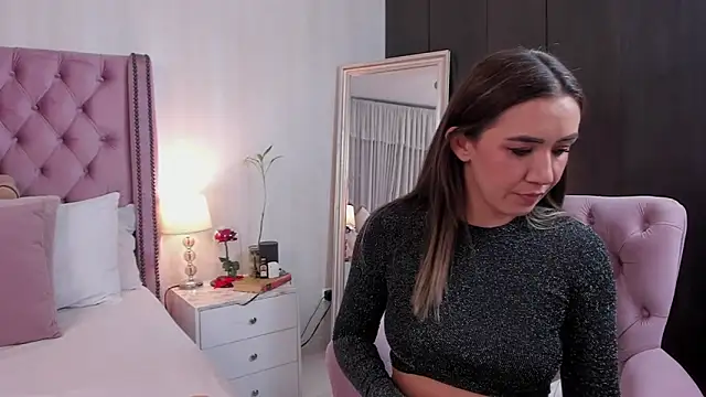 natashaleightt online show from March 2026 11:52:02 PM