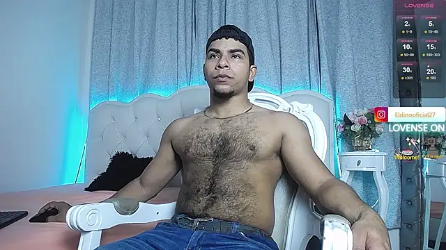 Snapshot of Javier_Hot27 chatting on March 2025 11:28:01 AM Javier Hot27 online show from March 2025 11:28:01 AM