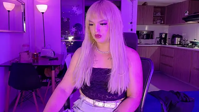 ScarletThompsonx online show from February 2026 03:33:01 AM