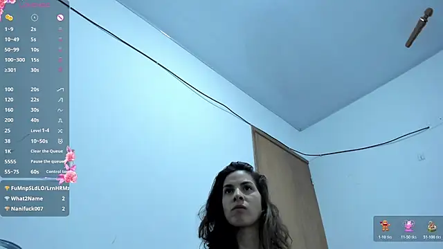 Snapshot of jessyegoldenn chatting on April 2026 02:51:02 AM jessyegoldenn online show from April 2026 02:51:02 AM