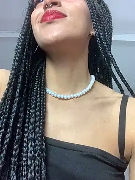 Snapshot of MichelleDiaz_Pink chatting on March 2025 03:35:02 AM MichelleDiaz Pink online show from March 2025 03:35:02 AM