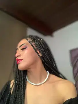 Snapshot of MichelleDiaz_Pink chatting on March 2025 04:19:01 AM MichelleDiaz Pink online show from March 2025 04:19:01 AM