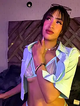 Snapshot of MichelleDiaz_Pink chatting on September 2025 03:28:02 AM MichelleDiaz Pink online show from September 2025 03:28:02 AM