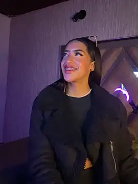 Snapshot of MichelleDiaz_Pink chatting on November 2025 01:26:02 AM MichelleDiaz Pink online show from November 2025 01:26:02 AM