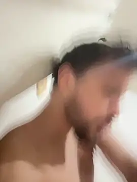 Snapshot of zJaulin chatting on December 2025 08:17:01 PM zJaulin online show from December 2025 08:17:01 PM